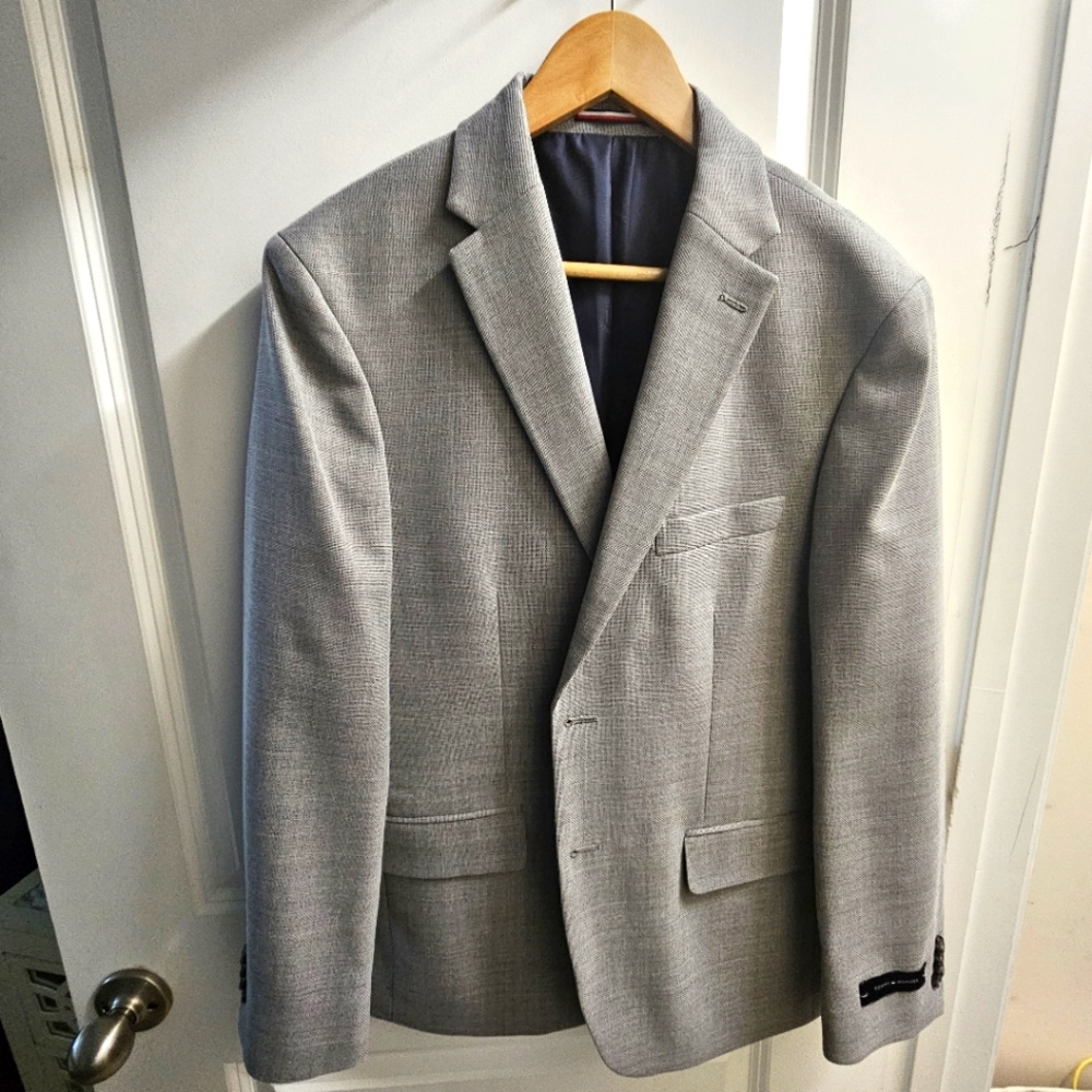 Tommy Hilfiger sport coat 40s